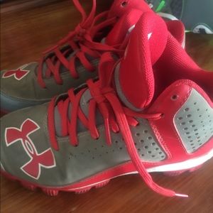 Kids baseball cleats size 13